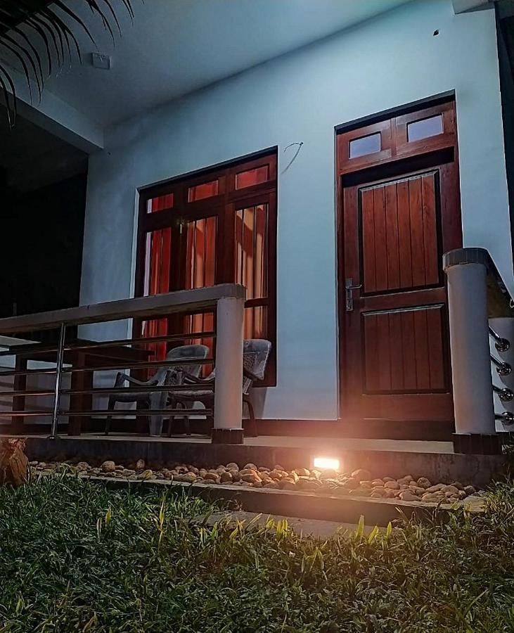 River Side Holiday Inn Weligama Exterior foto